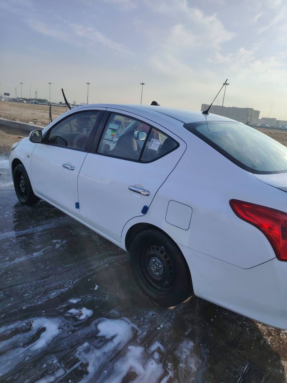 السلام عليكم نيسان صني مكفوله ماعده برد قليل مديل 2023 سياره حلوه وجاهزه مكينه كير تبريد تريد وكاله تريد تحويل سعر 118 سبيره مانازل هندي سياره رقم هاتف ***********
