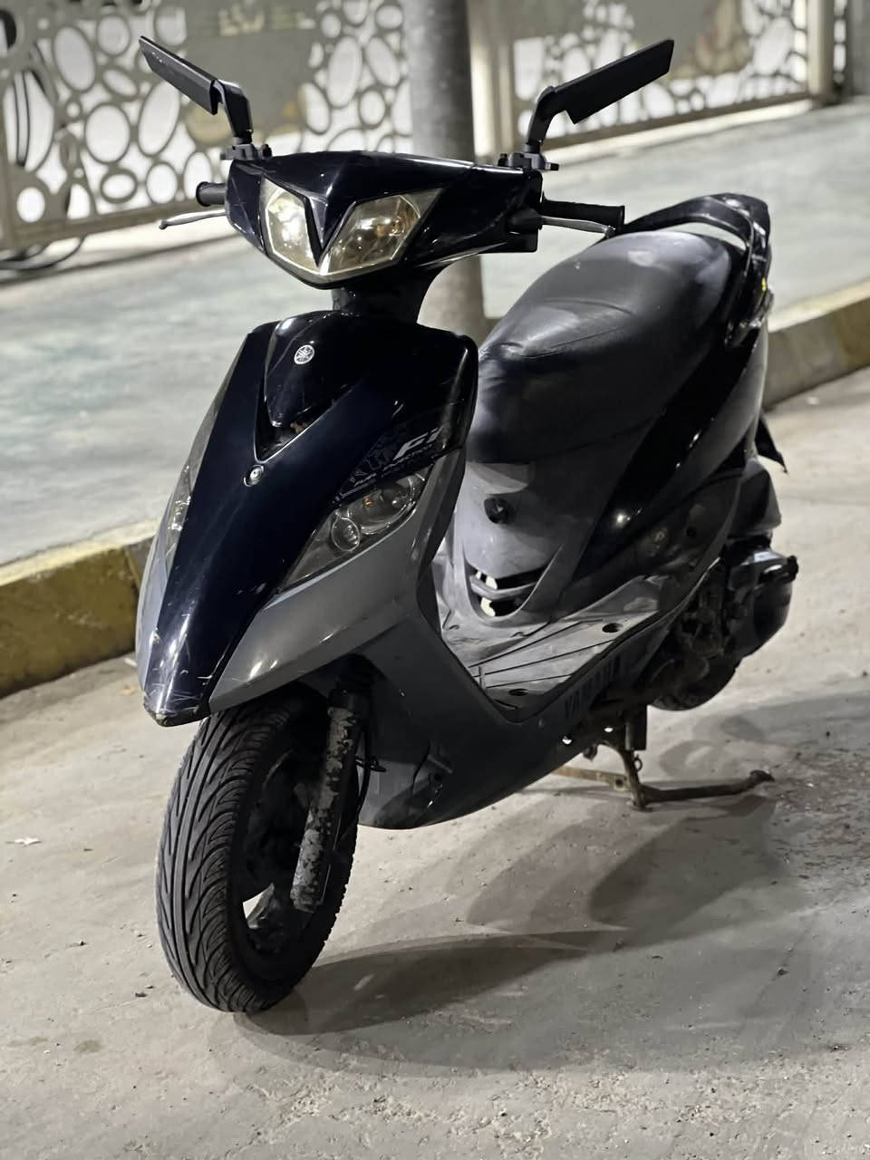 سلام عليكم
ثعلب نوزل للبيع
دراجه جديده رنبه نزلت ١/١٥ 
بيها كلجات رياضي وصلنصه ومكينه وعقل رياضي
مكينه مكفوله جيب فيتر وفحص 
كفرات ختم واحد شلعه معدل هاون معدلها ١٤٠
مكاني بغداد قرب الكاضميه ***********موجود واتساب وفيس
سعر خاص راسلني ودلل
