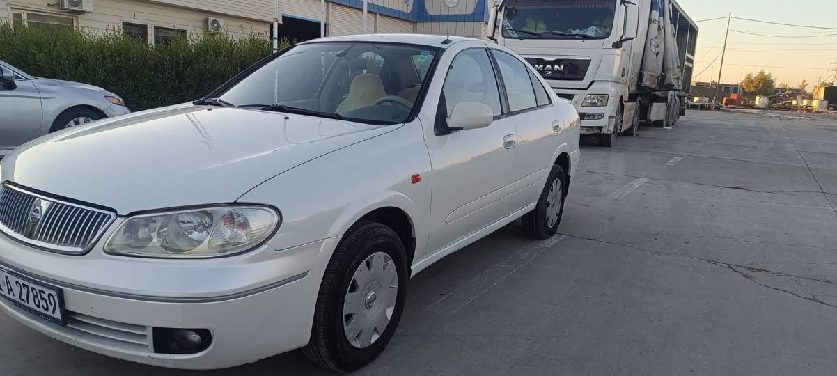 نیسان سەنی یابانی 2009یەك بەڵە بۆیاخی هه یە 
سەنەوی ڕەقەمی تازەیە دیناریە مەسرەڤی تیانیە بەشەرتی گیرم مەکینەی بیە عەیبی شوین کلار *********** كالار, السليمانية
