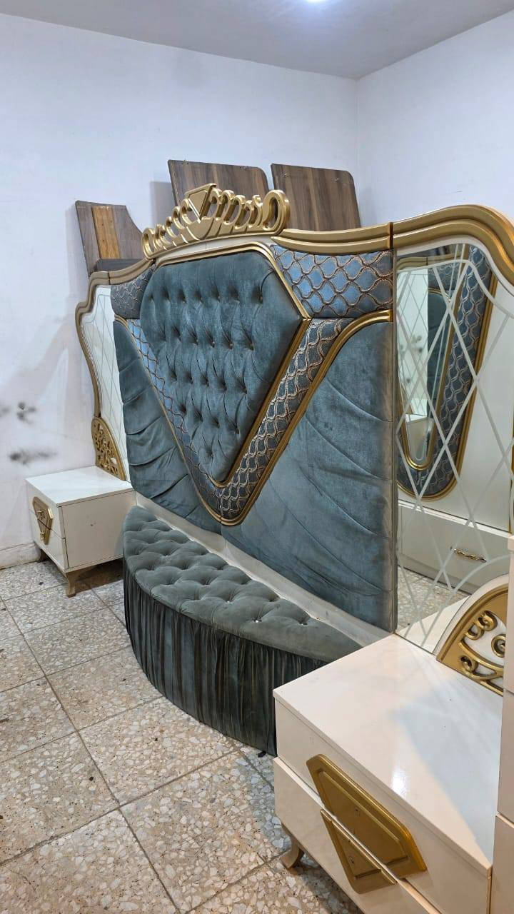 غرفه نوم للبيع مستعمله ونظيفه 8 قطع السعر مناسب واتساب ***********
