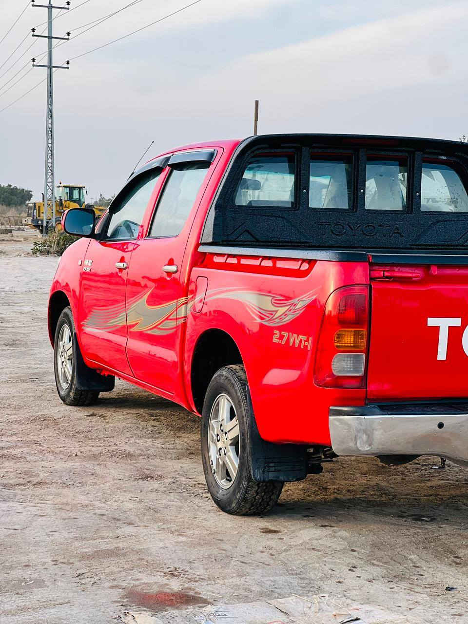 سلام عليكم بيكم فلاونزه موديل 11كويتي شاصي 19كفاله عامه لا صبغ ولا تبديل ولا بارد  احله  من صوره. كير عادي سياره مال جناي  احمر دم الغزال مشروع وطني سياره جاهزه مكينه واكير جددد
تبريد حداده كرهبايات 
السع. 160
مكان سيار ذي قار الشطره 
***********
***********
