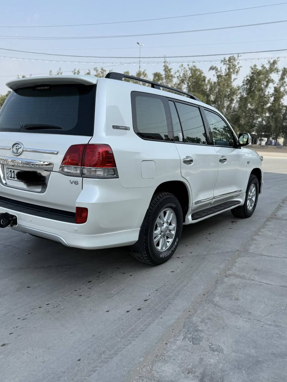 سلام عليكم
للبيع لاندكروز 2010 بريم سياره كفاله سونار مرفق بل صور رقم بغداد بسمي تخم تاير سياره ماعيزه شي ماشيه  مكاني حله للستفسار ***********
