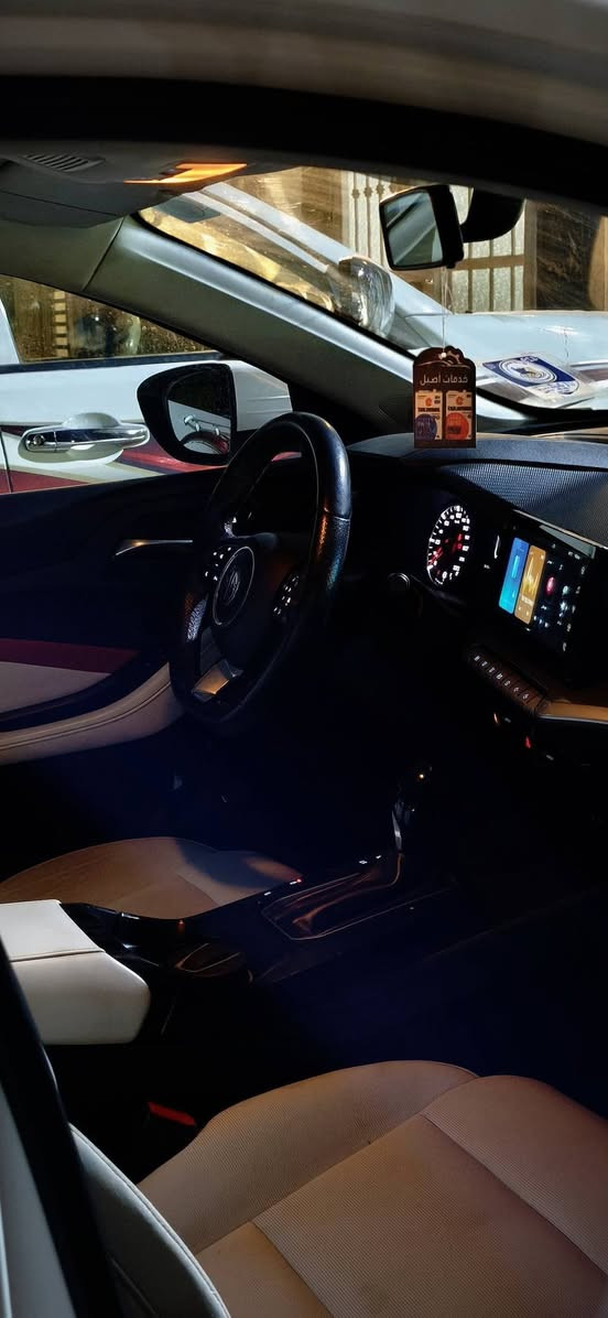 للبيع Mg gt موديل 22 رقم بغداد خليجي
الكير : أوتوماتيكي 
المحرك: 1.5T 
المواصفات: 
تشغيل بصمة | دخول ذكي | قطعتين تبريد | الشاشة لمس تدعم  Apple CarPlay & Android Auto | شاشة معلومات 
كاميرا خلفية | حساسات خلفية | هاندبريك كهربائي (Auto Hold) | نظام مانع للانزلاق (ESP) | مانع انغلاق الفرامل (ABS) | مراقبة ضغط الإطارات | نظام مثبت سرعة 
ماشية السيارة 73 الف 
مكفولة من الضربة والصبغ 
الدعامية الامامية مكسورة ومصلحة جهة السايق كما موضح بالصورة 
للاستفسار واتساب ***********
السعر 100 وبيه مجال بسيط للشراي
العنوان / بغداد
