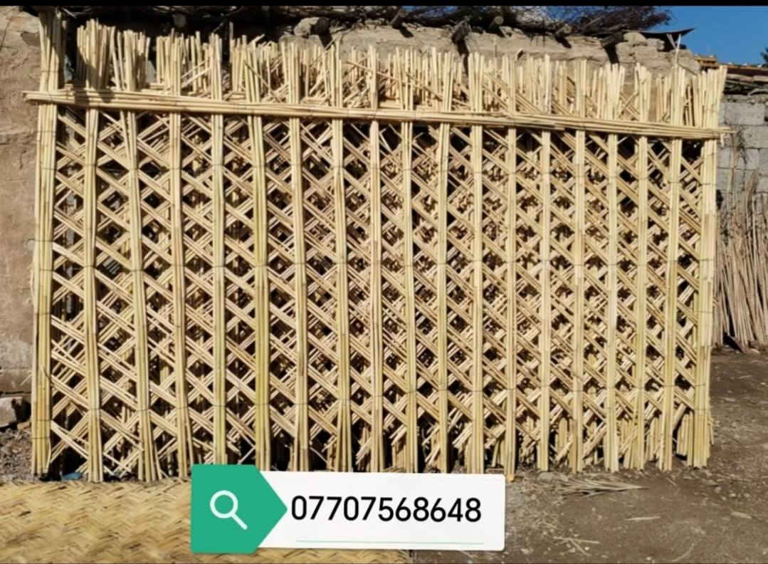 *********** السلام عليكم ورحمة يوجد تخومة من جريد النخل كراسي وكرويتات ام نفر وانفرين شغل درجة اولة ويوجد قطع اسياجات مال حدايق ويوجد باريه مال تسكيف حقل غرف حدايق مضايف دواوين تغليف اسياج تغليف مطعم تغليف كوفيات مكاني بغداد *********** بي واتساب ***********
