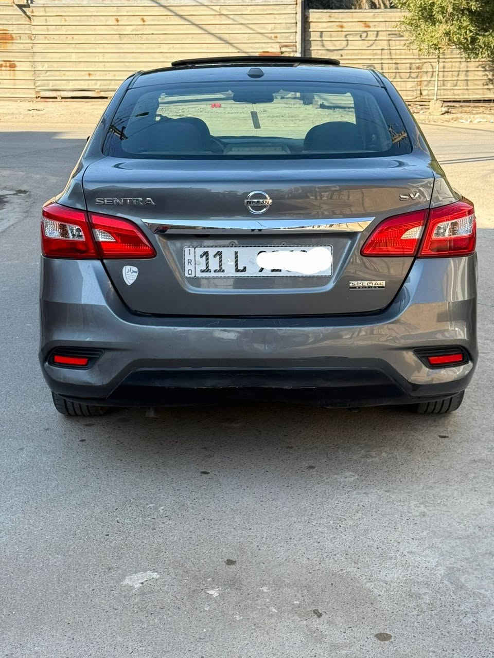 السلام عليكم بيع اومراوس 
نيسان سنترا 2019 فول مواصفات SV حادث امريكا جاملغ وبنيد وبيه شويه بلداخل و بيه ٣قطع صبغ بدون دواخل كير ومحرك مكفولات صدر امامي وخلفي نضيف تخم تاير جديد كهربائيات كله شغاله سياره مابيه نقص مواصفات فول فتحه سقف تحكم ستيرن تدفئه تبريد كشنات بصمه ابواب +تشغيل +جنطه كامره خلفيه حساسات بعد بين مواصفات السياره معروضه ب ( 93$ ) وبيه مجال بسيط مكاني بغداد الكرخ للاستفسار *********** بغداد, العراق
