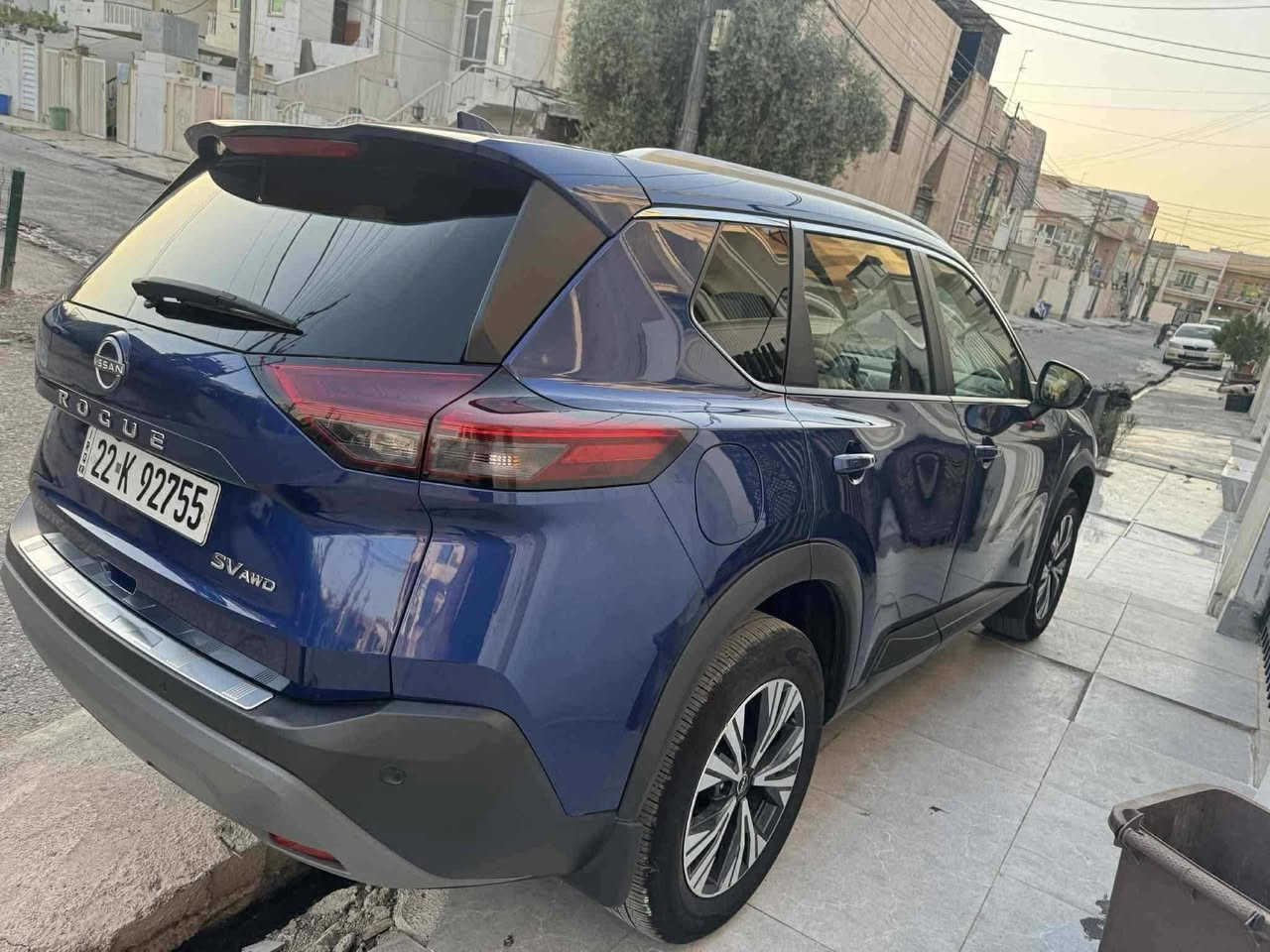 سلام عليكم للبيع نيسان روج فول فول مواصفات سعر  (١٤١)ورقة
موديل ٢٠٢٢ محرك ١٥٠٠ تيربو ماشي ٢٩ ميل ضرر واضع بلمنشور ٣ قطعة مبدل بيلادي نفس لون ٣ شبر سبغ بلبنيد و دوسة جهة سايق مسبوغ  بدون دواخل بدون ارباك ارباكات كل سليمة  سيارة رقم اربيل نفس يوم يتحول بسم مشتري،  بنسبة مواصفات فول فول ١/١ مواصفاتت
بانوراما، بصمة، تشغيل عن بعد، بريك بصمة، دبل اكسل، كشن كهربايي، داخل ابيض ، رادار ٣٦٠، حساس، ويل كروم،
ملاحظات، محرك مفتوح بس شرط مابي اي شي،  فقط بيع نقد ولا مراوس
  و بعد هواي مواصفات
مكان اربيل  ***********
