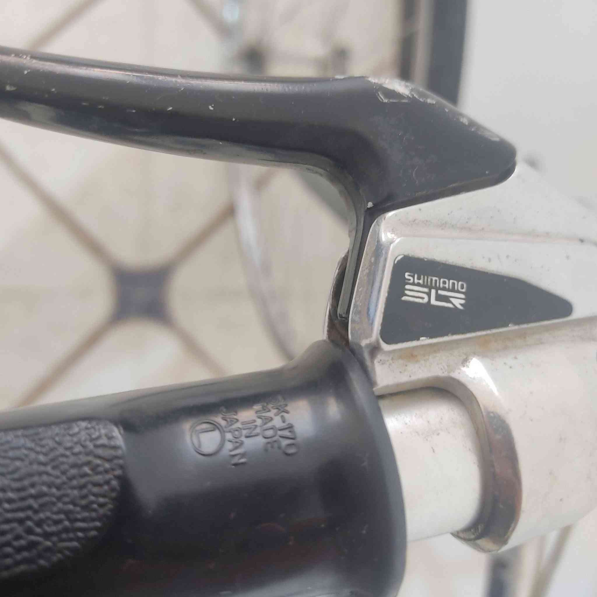 بايسكل C700 رياضي ياباني ماركة باناسونك للبيع
بريكات امامي وخلفي وصينية من ماركة شيمانو

الچوب الورة خربان، أطي وية البايسكل چوبين أصليات

تفاصيل خاص


**إذا كنت صاحب هذا الإعلان وتريد حذفه لأي سبب، رجاءا أرسل رسالة إلى الدعم الفني**