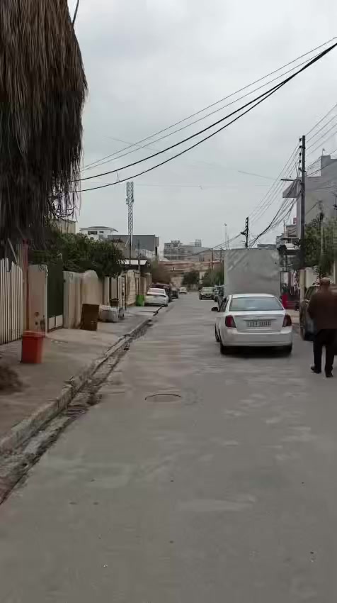 بيت للايجار حي المهندسين تجاري او سكني للاستفسار مكتب الحكمه سايدين حي الشرطه *********** /***********
