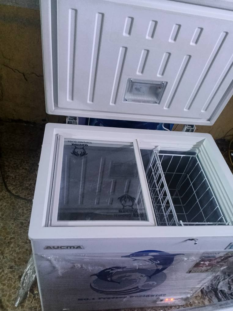 ***********النجف ركن شارع المدينه سعر بلاش البلاش النجف, العراق
