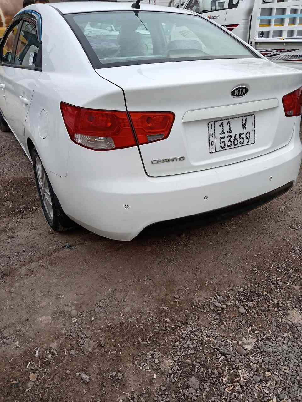 السلام عليكم سيراتو ٢٠١٢ مكفوله عدا شبر بالجاملغ الايسر السعر ١١٥ وبيهة مجال للشراي مكلف بالنشر ***********
