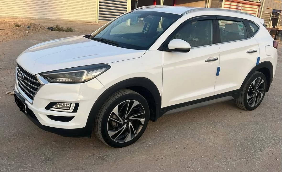 ‏سلام عليكم للبيع توسان خليجي موديل 2020رقم بغداد الجديد دولي بأسمي تحويل ثاني يوم 
‏مكفوله كفالة عامة من الصبغ التبديل  وكير ومحرك وضع شركة. 
‏فول مواصفات 1/1 ما عدا البلو راما 
‏بصمة تشغيل كشنات جلد اصلي خمس عدسات تشغيل عن بعد بصمة أبواب كشنات الأمامية كهرباء شاحن وايرلس تبريد قطعتين شاشة اصلية حساس أمامي حساس خلفي كاميرا دوارة إشارة ترحيب مري شفط و إشاير بلمري مو درايف تبريد چكمجه منفذ وايرلس امامي وخلفي ثلاث أنظمة قيادة مثبت سرعة خمسة ويل كب كروم محرك 2000 دوش ترحيب ذاتي GPS خرائط الطريق لد أمامي نهاري داخل صاج 
‏وباقي مواصفات معروفة 
‏سبير الشركة ما نازل 
خمسه ويل كب كروم 
‏ماشية (59)الف حقيقي 
‏السعر(198)ورقة $ وبيها مجال بسيط 
‏الاستفسار ***********
‏مكان السيارة بابل 
‏الملاحظة أنا مكلف بالنشر فقط 

‏
