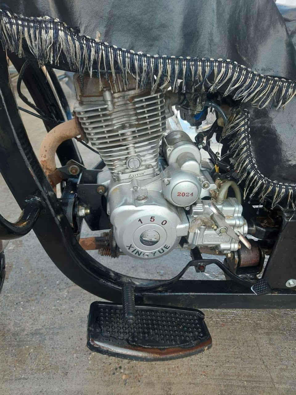 ستوته نضيفه ما تحتاج بس دهن وبانزين   موديل 21محرك 24 كاتم  ما تريد بس ستر الله مكان حي النداء  رقم ***********
