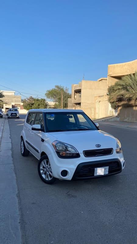 السلام عليكم للبيع كيا صول
الموديل 2013 

أمريكي حادثها جاملغ وبنيد من امريكا 

هنا صاير بيها صبغ صفحة اثر طخات بدون دواخل 

السيارة حلوة بدون نقص 

تايرات جديده مكينة والكير كله تمام 

السيارة محرك 2000 دوش 

والمواصفات معروفة مالتها مكان السيارة كربلاء 📍

السعر 93 بيها مجال بسيط

للاستفسار أكثر الاتصال ***********
