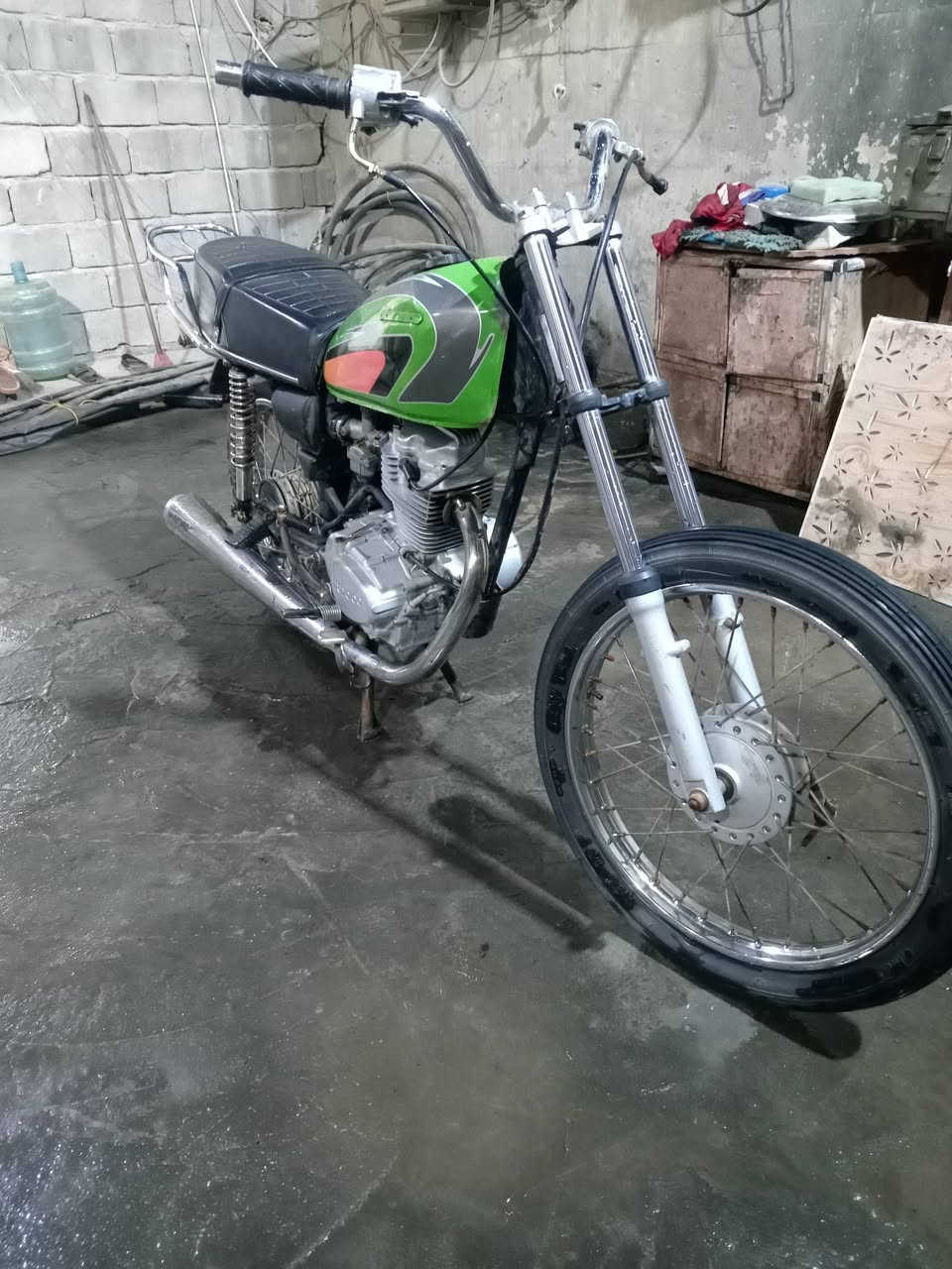 سلام عليكم دراجه للبيع اربعه كير موديل 17 كلك دراجه هنر واحد
شوفت عينك شراي يتصل *********** مكاني طوريج
