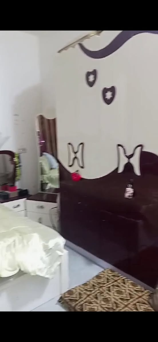 للبيع 
غرفة نوم كامله السعر 550 وبيها مجال 
الشراي يتفضل خاص 
مكانه فلوجه


**إذا كنت صاحب هذا الإعلان وتريد حذفه لأي سبب، رجاءا أرسل رسالة إلى الدعم الفني**