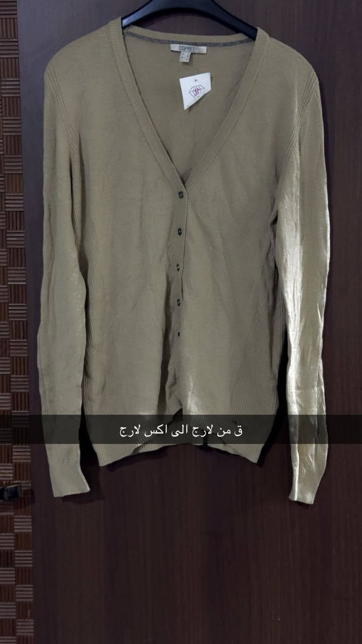 السلام عليكم ملابس إستخدام قليل جدآ القطعة مشتريتها ب50 ابيعها ب15 و٢٠و ١٠
مكاني بغداد


**إذا كنت صاحب هذا الإعلان وتريد حذفه لأي سبب، رجاءا أرسل رسالة إلى الدعم الفني**