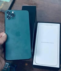 آيفون ١١ برو ماكس • البصره • حي الحسين