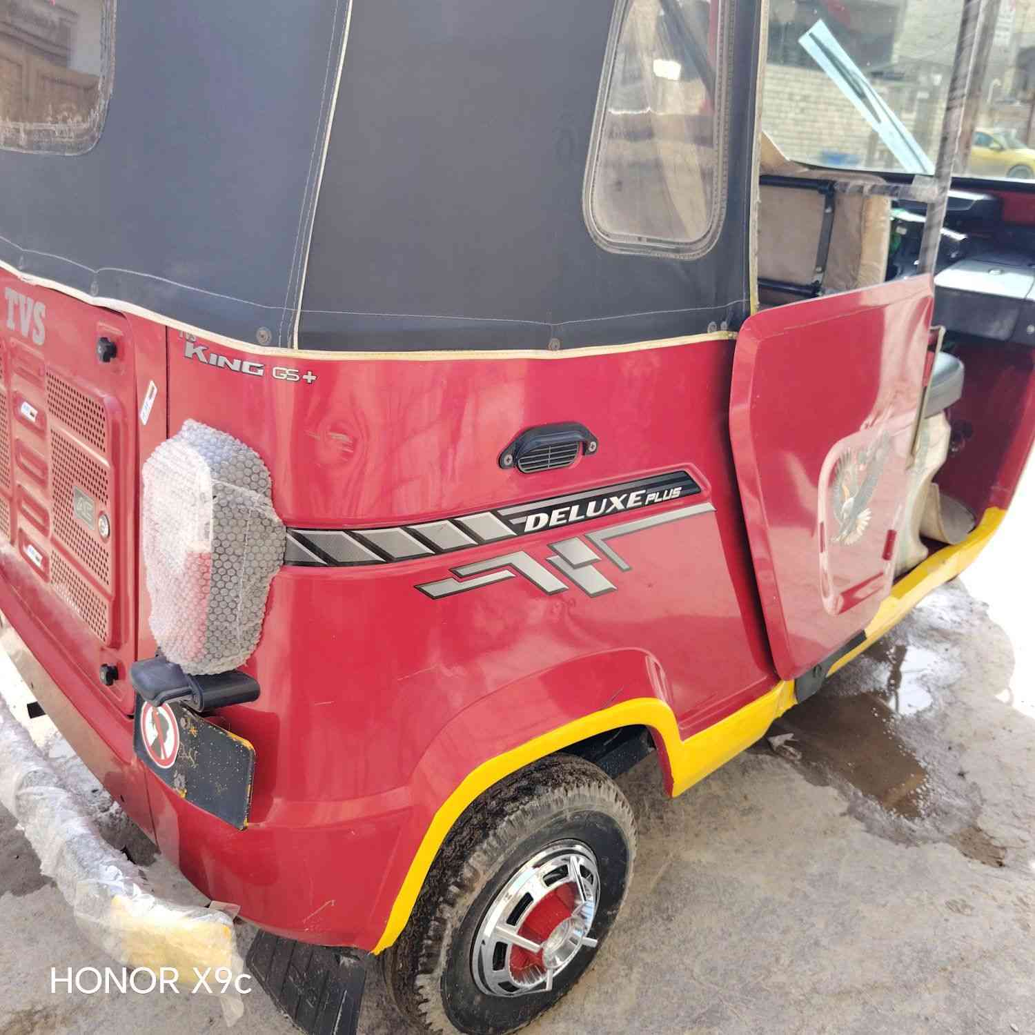 للبيع تكتك تي في اس موديل ٢٢ مكفوله من الصبغ والضربه السعر ٨٢٥٠ المكان بغداد الشراي يتصل على ***********
