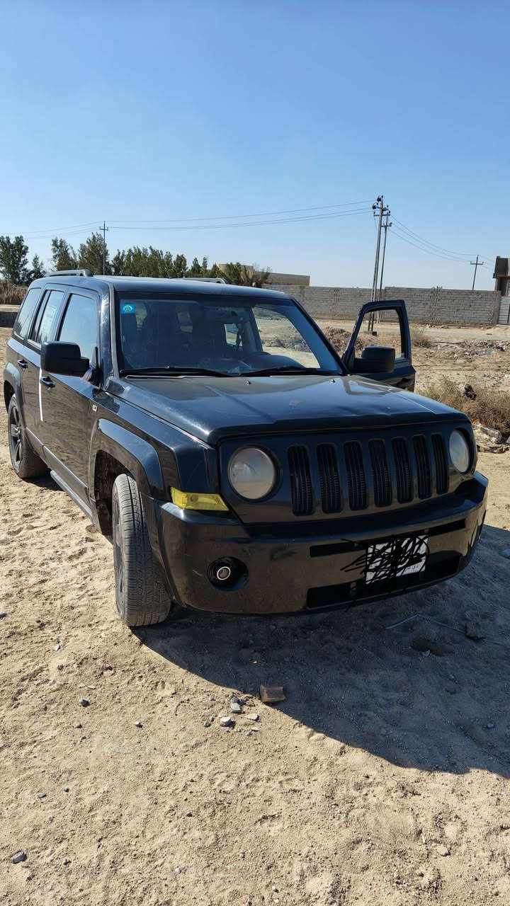 جيب 2014 مراوس 
مكفوله من العيب شرعي مداور ثاني يوم 
كربهائيات ضفيره توني شاده يعني كلشي شغال بيهه تبريد ويه سويج سياره عوزهه ترتيب قليل محرك بلاد 2400 انسه صرفيه الله شاهد رقمهه ذي قار سياره حلوه فورويل 
‏‪0776 659 7417‬‏
