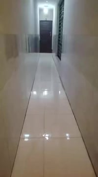 شقة للايجار  الشالجية قرب نادي الزوراء  طابق اول مجهزة من ماطور مي وخط...