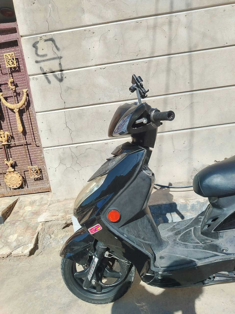 سلام عليكم فحل كوري طلاعات موديل 2011 دراجه كلها شغاله وكفاله برغي ممفتوح بيها مكينه خرسه نكره كل وقت
عنوانها بلديات المصرف
السعر 900
الرقم ***********
