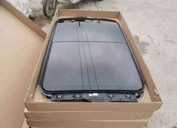 -يتوفر زجاج السيارت الحديث والقديم 
-بأسعار جيده تبديل الزجاج الامامي الكافه انواع السيارات 
-تبديل الزجاج المضلل البيبان والخلفيه 
-ازاله التضليل من الزجاج الامامي والابوب
-تنضيف مكان الزجاج بعد ازالته  
-ويتوفر زجاج اصلي الكافه انوع السيارات 
-ويتوفر زجاج درجة اولى مع ضمان جوده العمل والزجاجه -فتره الضمان 3️⃣سنوات 
مع احسن انوع السلكون 
-يتوفر جميع انواع السلايتات لجميع انواع السيارات
-ويتوفر زجاج درجه ثانيه ضمان فقط جوده العمل وليس -الزجاجه 
-وكل هاذه عدنه شد موقعي داخل بغداد فقط ضايج من -الزدحام ماعندك مجال تجي احنى نجيك بكل مكان ابغداد 
-وتشوف الشغل اذا ميعجبك ربع متنطي والجامه هديه من -عدنه الك 
-موقعنا شارع شيخ عمر قرب مقبره الغزالي 
-للاستفسار اكثر اتصل بنا او مراسله على واتساب. ( ***********) حمودي الفريجي
