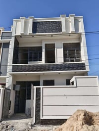 منطقة الدوانم • ١٠٠م • ٤غرف