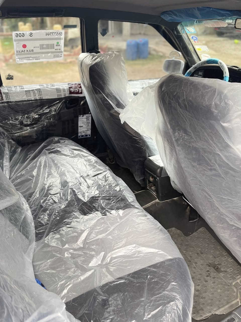 السلام عليكم دايو للبيع كير وتو رقم الانبار كير محرك صدر كله جديد منضومه تبريد كامله نقص بس غاز سنتر لك حته جنطه تفتح عل ريمون السياره جاهزه ما عايزه اي شي السعر 41 وبيه مجال شي قليل رقم الهاتف ***********
