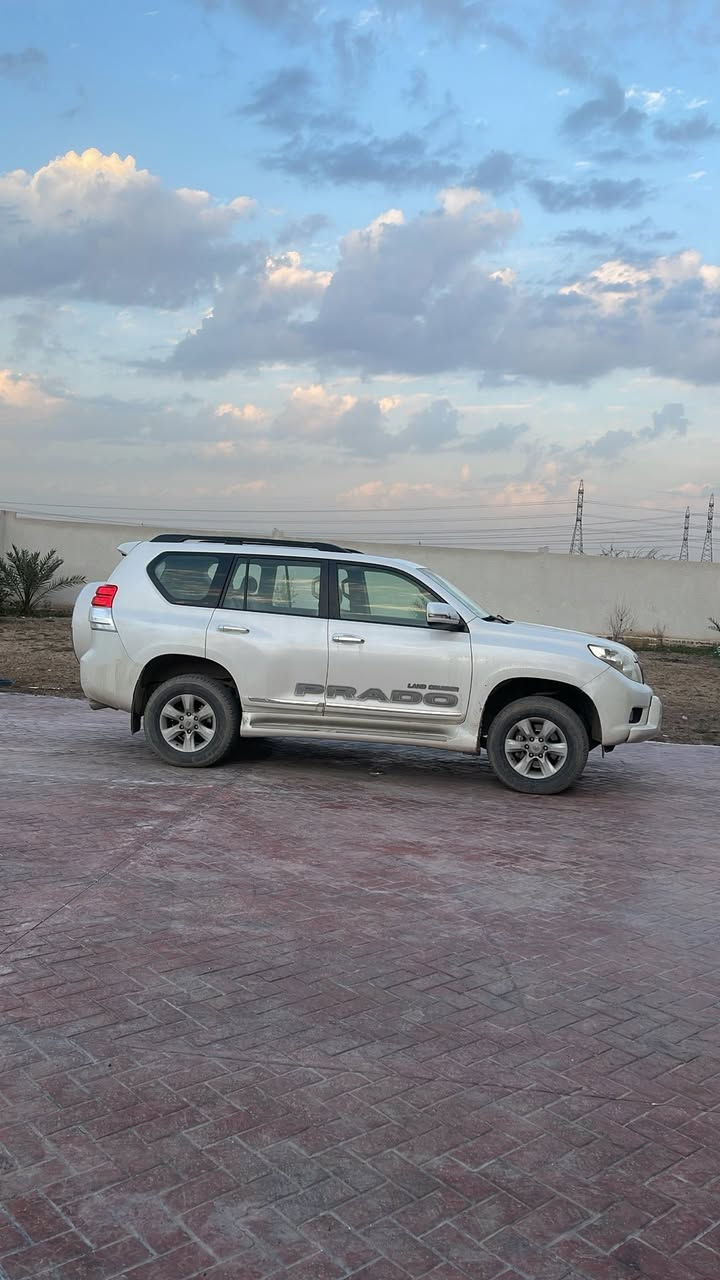 سلام عليكم 
برادو موديل 2012 ماشي ١٦٠ كيلو
 مكفوله كفاله عامه ماعده رصعات ثنين صغار 
السياره فول مكينه ٦ سبعه راكب 
مكاني بغداد التاجيات
 السعر ٢٨٠$
***********
