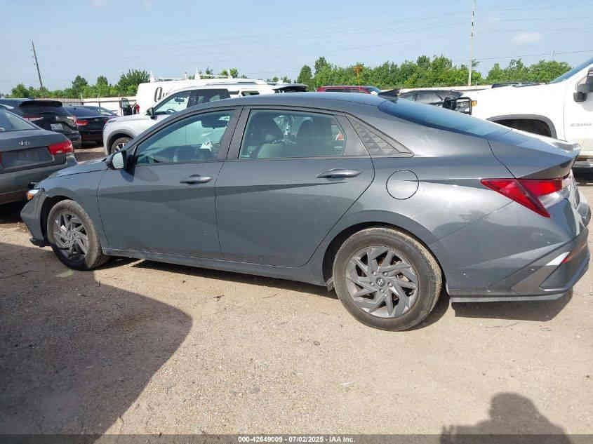 الانترا  دخول جديد لون سمنتي رقم شهداء ذي قار حادثه مرفق بصوره بيه كلير الدير الخلفي وشويه مل باب من امريكيه موديل 2024قبل سبوع دخناه هزه السعر 155وبيه مجال قليل بدون قطعه تبديل كفاله شواصي ومكينه وكير
اللتواصل على هاذه الرقم ***********
