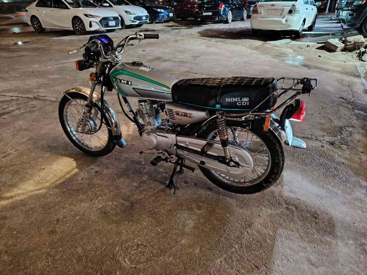 السلام عليكم دراجه اربعه كير للبيع اوراق سكنر الدراجه زيرو مكفوله السعر 725 بيه مجال
العنوان كربلاء احمد الوائلي
***********
