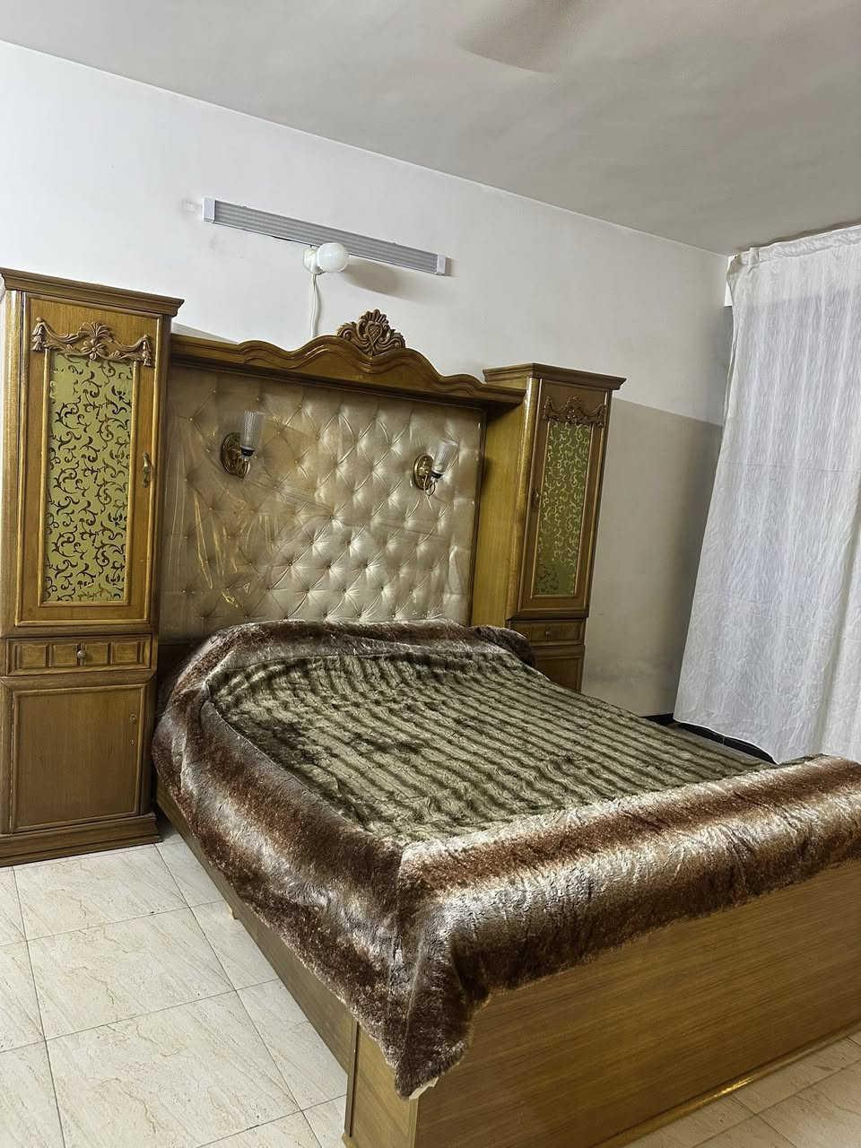 سلام عليكم غرفه مسرح ٦ باب  نضيفه ١٠٠ /١٠٠ 
صاج تكمه


**إذا كنت صاحب هذا الإعلان وتريد حذفه لأي سبب، رجاءا أرسل رسالة إلى الدعم الفني**