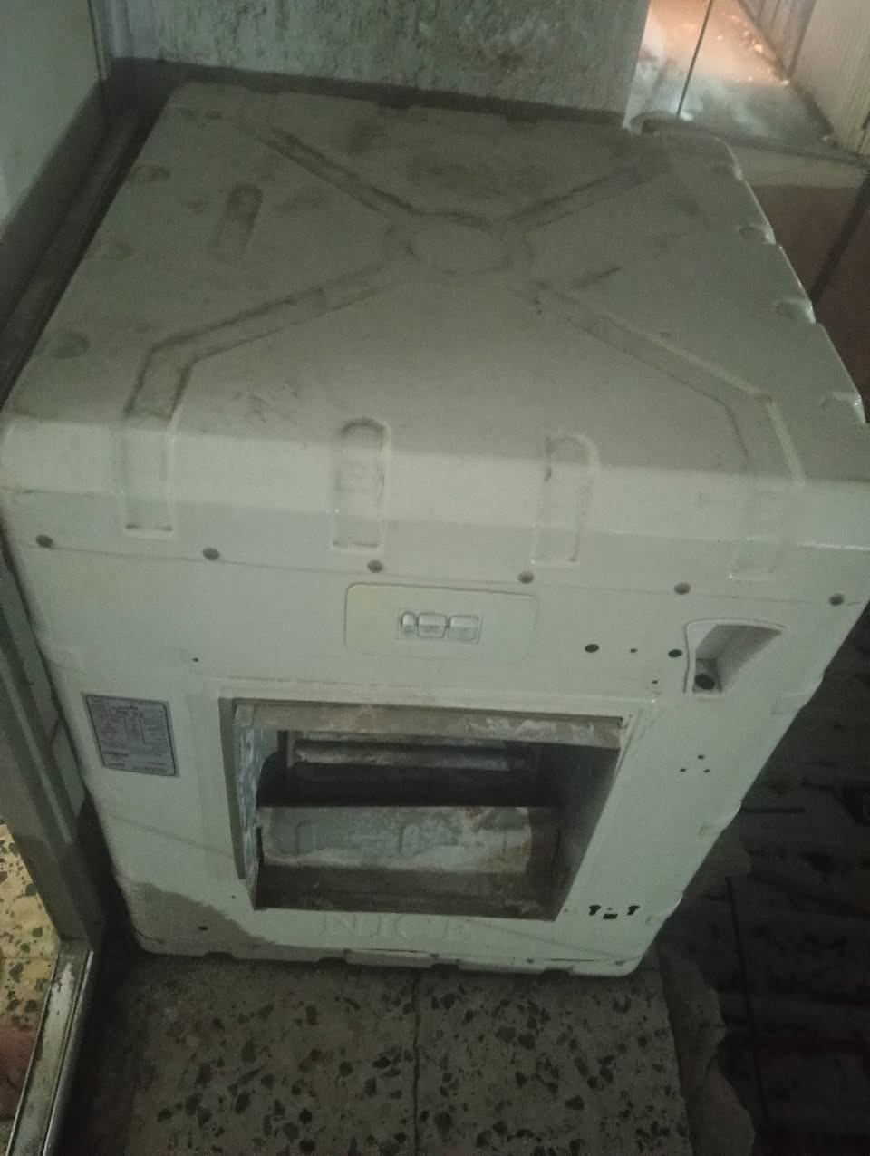 مبرده فقط تحتاج ماطور مثل ماموضح بل صوره ب40 وبيها مجال


**إذا كنت صاحب هذا الإعلان وتريد حذفه لأي سبب، رجاءا أرسل رسالة إلى الدعم الفني**