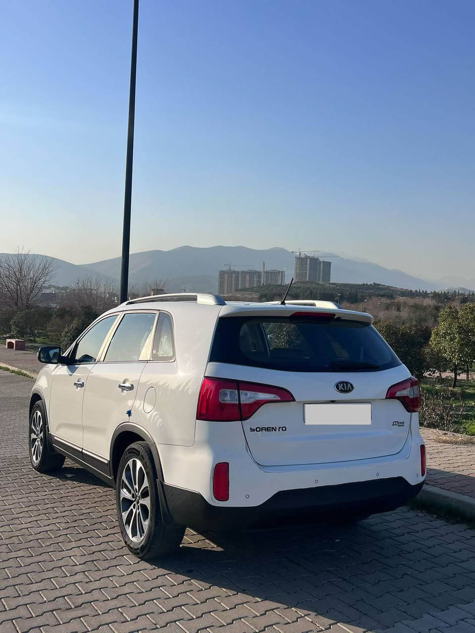 بەسمە
٤ جام کارەبا
کوشن کارەبا
سێ ڕیز کوشن
مەکینە ٢.٤
سەنەوی تازە
ساردێک و کارتێکی هەیە 
تەبرید مەرکەزی 
شاشەو کامێرە 
ژمارەی خاوەنی ***********
(١٧٠ $)وەرەقەو مەجالی کەم السليمانية, العراق
