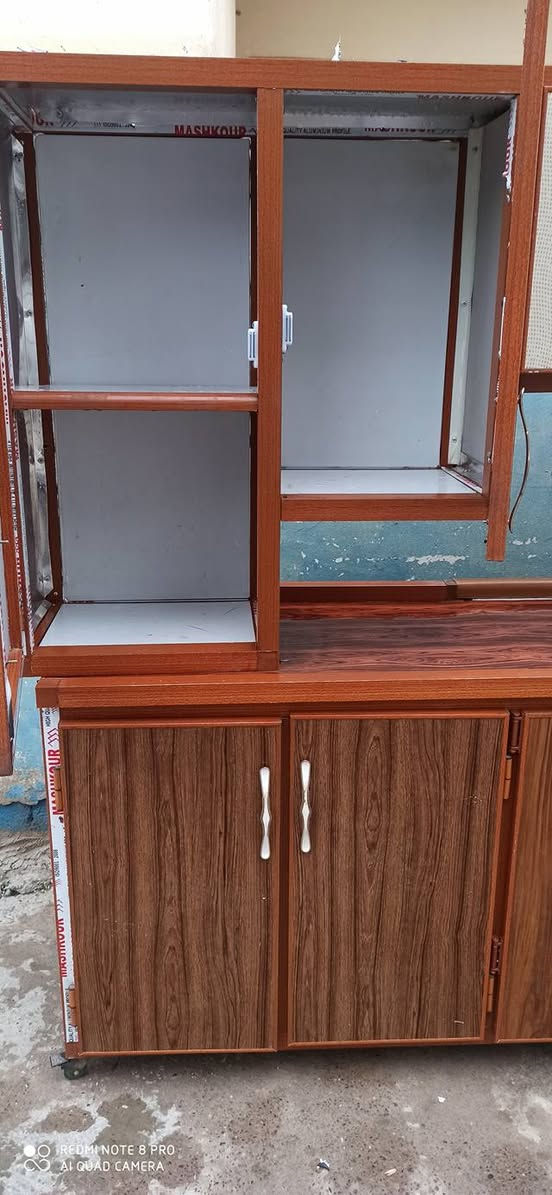 البيع كاوتنر فلصله راضي مترين 25
0 سانتيم ملحق ثلاث امتار 3 ساتيم وسنك  مترين25 سانتيم شغل منصب نضافه 90% مكان موصل راشديه السعر 425 بي مجال 
الرقم *********** 
اسيا ***********
