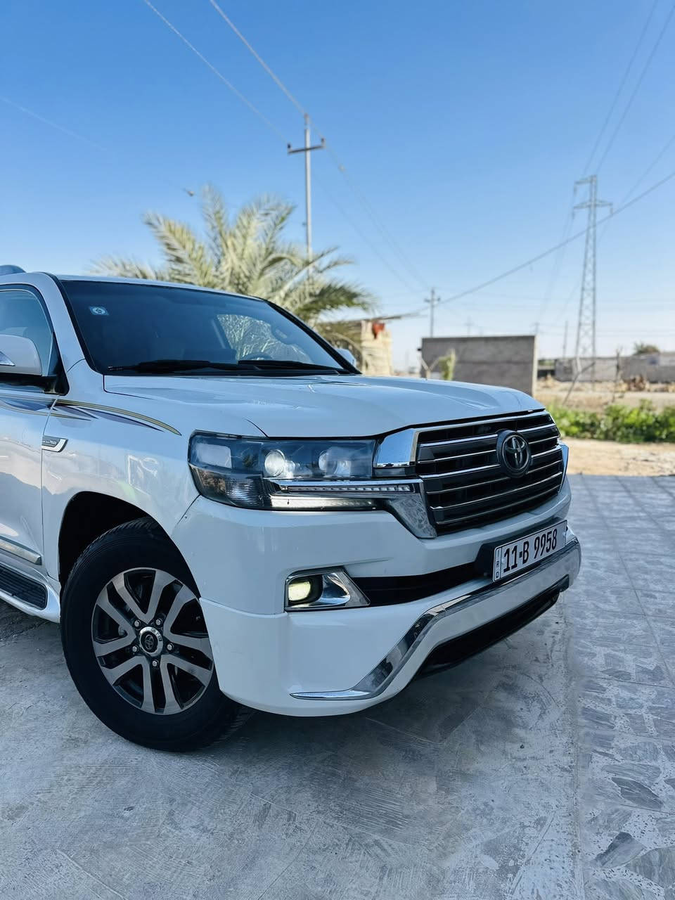 سلام عليكم ورحمت الله وبركاته
للبيع لاندكروز 2011 ستينيه فول محدثه 20 رقم بغداد دولي وبسمي شخصيا محرك6 سلندر ماشيه 200 ألف فقط بيه ضربه بلمقدمه صفاح قماره تكم كفاله تخم تاير حداديه مكينه وكير شرط الفحص 

شراي اتصل *********** مكاني ذي قار الرفاعي 

السعر$255 وبيه مجال بيع سريع او مراوس حسب القناعه
