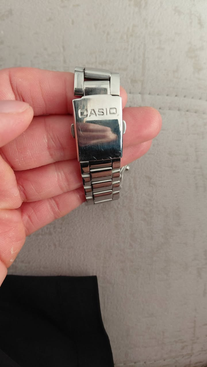 السعر النهائي ١٠٠ ألف بدون أي مشاكل


**إذا كنت صاحب هذا الإعلان وتريد حذفه لأي سبب، رجاءا أرسل رسالة إلى الدعم الفني**