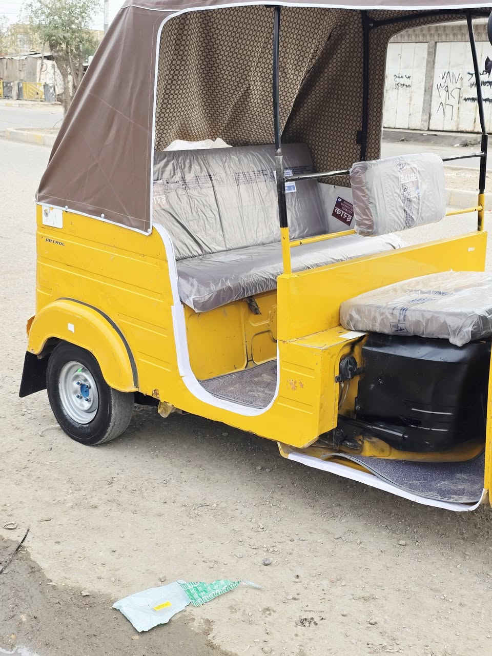 السلام عليكم تكتك البيع مديل 18شهر 12كشره كفاله مكاني المجر وراق وكيل شاكر سعر 4000وبيه مجال لطيبين ***********
