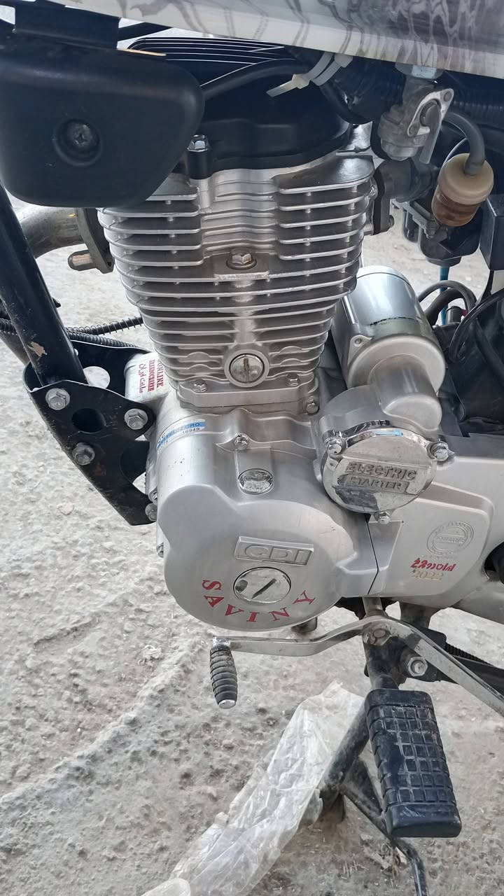 سيفان موديل 2022 فول نظافة محرك بلاد
سبانة ما ممدودة عليه تايرات جدد كلهة شقالة  

مكان شهربان سنسل الرقم *********** خاص ما متواجد سعر 600 بيهة مجال قليل شراي ينتصل
