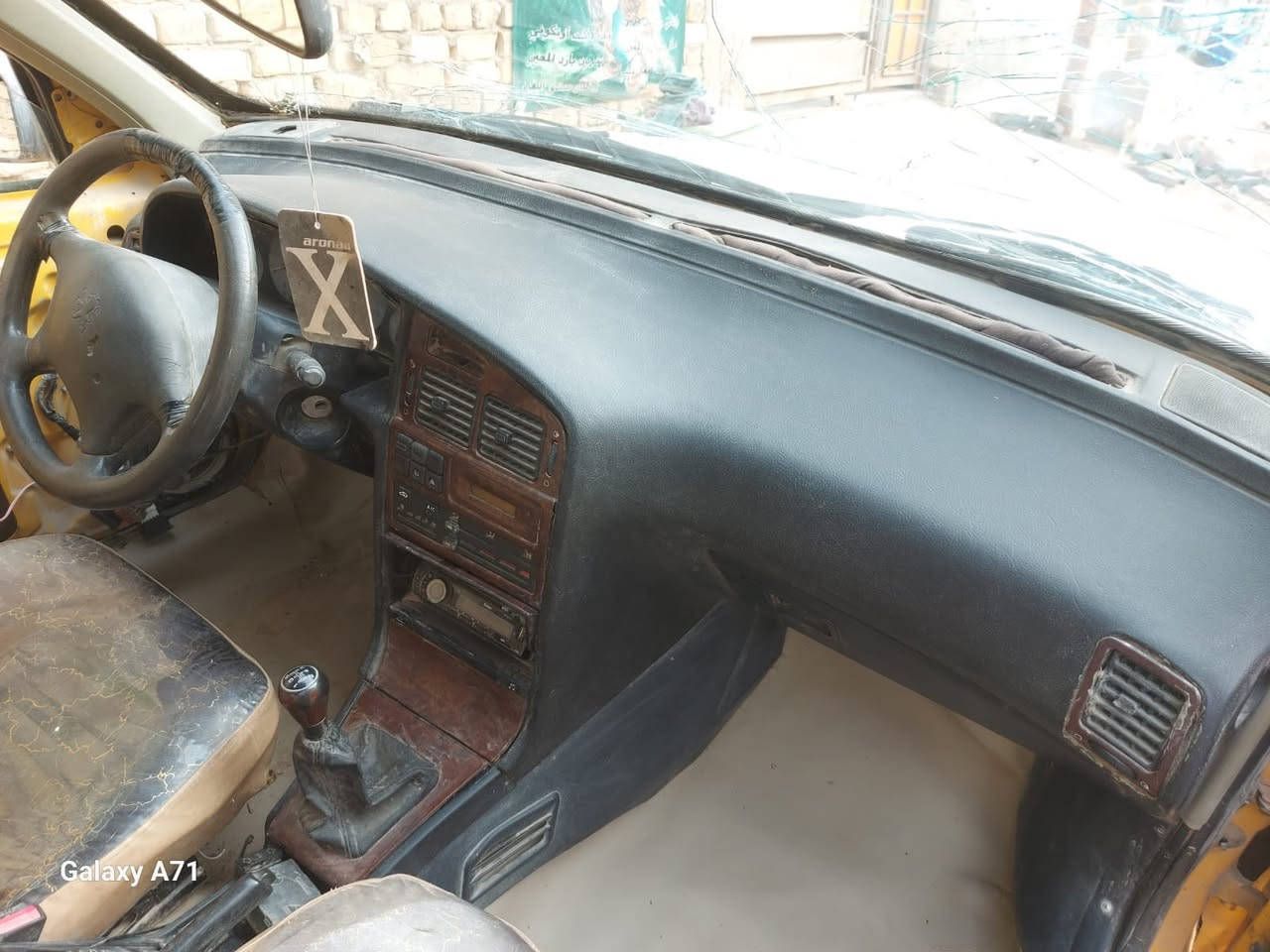 بارص موديل ٢٠١٣ مكينة وكير عل شرط حدادية جديدة ١٠٠ ٪؜ كهربائيات شغالة عليها هيئة ٥٠٠ الف عل مشتري تحويل بأي وقت السعر ٢٠ ورقة وبيها مجال مكاني ديوانية 
رقم الهاتف : ***********
