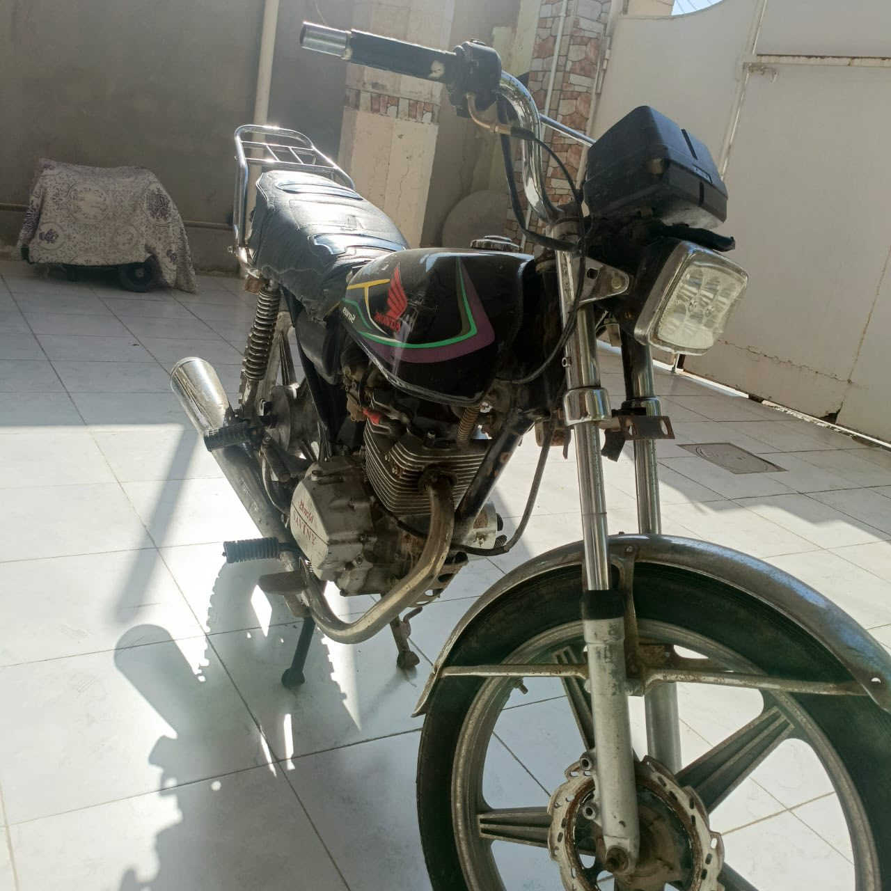 السلام عليكم دراجه سيفان اوراقها كامله نقصها فقط بوربرين سعرها 250مكان الحله -العتايج  ***********متواجد واتساب
