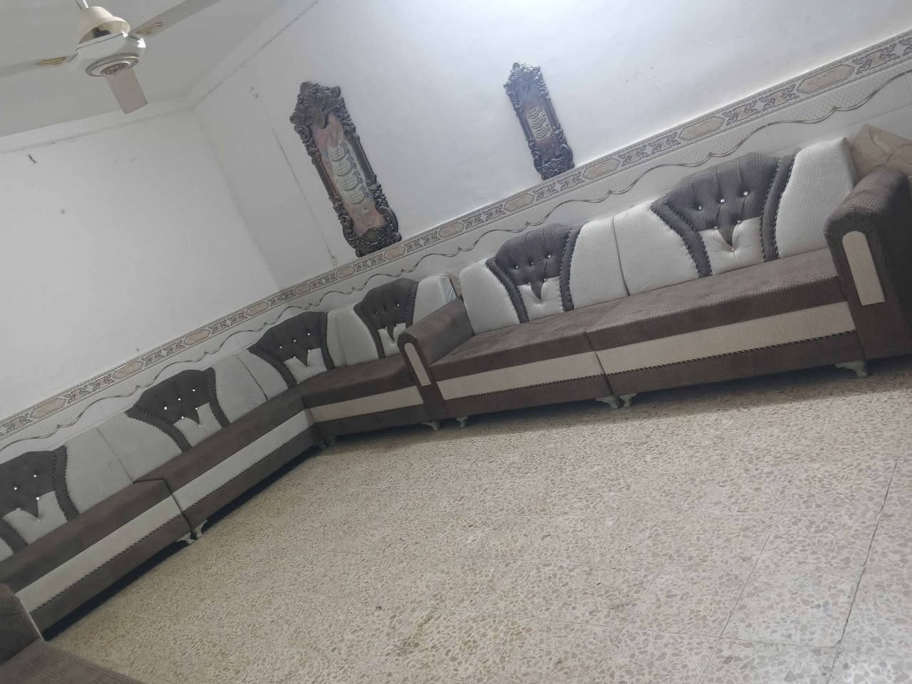 تخم ديوان غير مستخدم تزكام 14متر عشر قطع 22مقعد 
مقعد بلوك اسود خشب جام روسي 
رجائا الشراي فقط يراسل مكلفه بالنشر النجف, العراق


**إذا كنت صاحب هذا الإعلان وتريد حذفه لأي سبب، رجاءا أرسل رسالة إلى الدعم الفني**