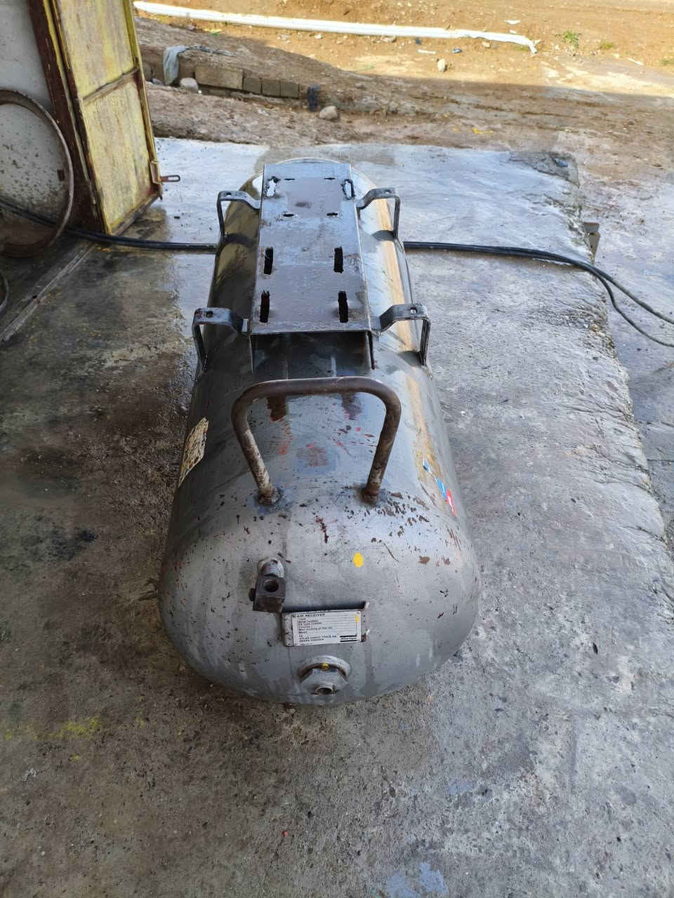 السلام عليكم بطل للبيع اطلس الاصلي بلادي حبيت تخبرني ***********
***********
