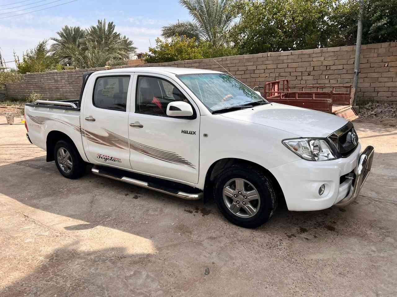 السلام عليكم
سياره فلاونزه موديل ٢٠١١ شاصي ١٩ سياره جاهزه تخم تاير حداده جديده هسه شادهه مكينه خير من الله جاهزه حادثها وجه جاملغين وبنيد سياره مال بيت مامتعوبه 

تحويل شوكت ماتريد تتحول باسمك السعر ١٥٥وبيه مجال
البصرة-القرنة 

الهاتف ***********
