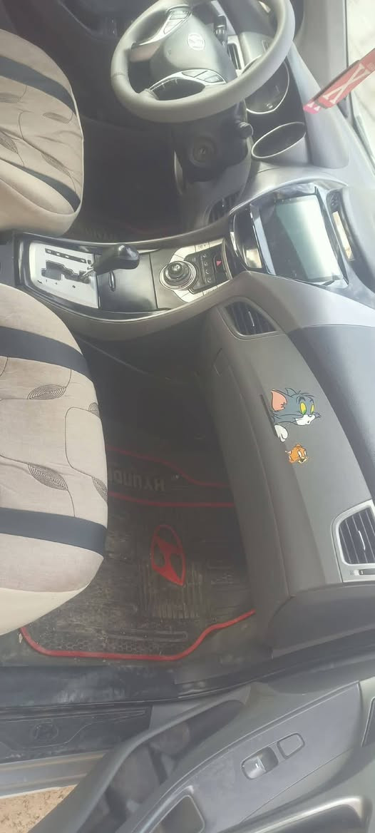 السلام عليكم النترا ٢٠١٢ رقم بغداد مكينه دوش كير نضيف وارد امريكي ليبل واحد مصبوغه احزام للجماليه مكان سياره ديالى بعقوبه السعر ٨٨ وبيها شي قليل ***********
