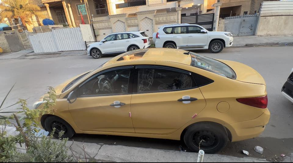 2012 كندي 1600 جاملغ وباب السايق سعر 72 وبيه مجال مكان بغداد الاورفلي ***********
