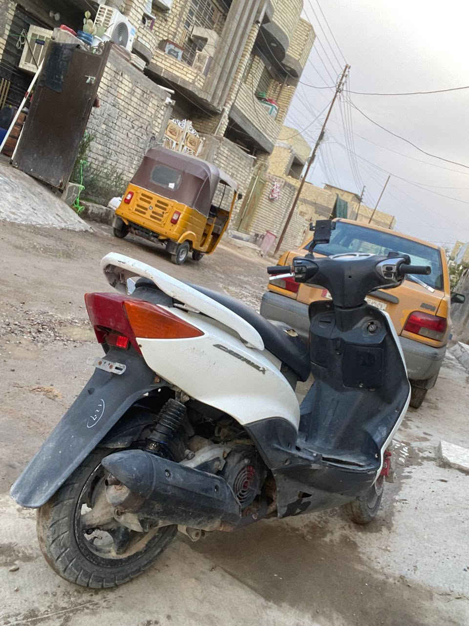 سلام عليكم دراجه سكنس كوري 140 خير من الله مبدل بيها بس زنجيل ما مفتوحه عده زنجيل نقصها جاملغ كدام السعر550وبيها مجال قليل الاستفسار***********
