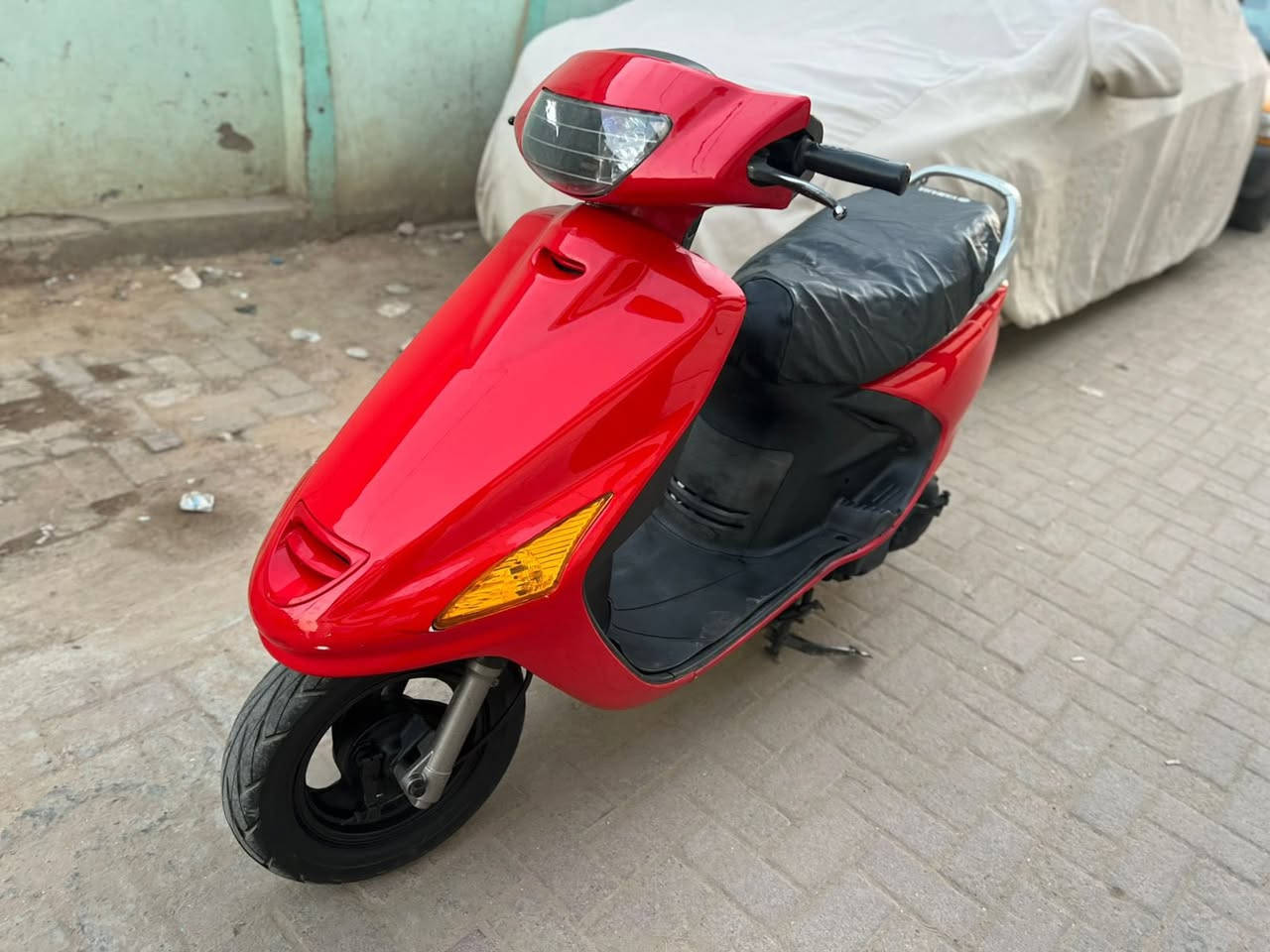 سلام عليكم دراجه فراشه لبيع نضيفه سعر مناسب(***********)
