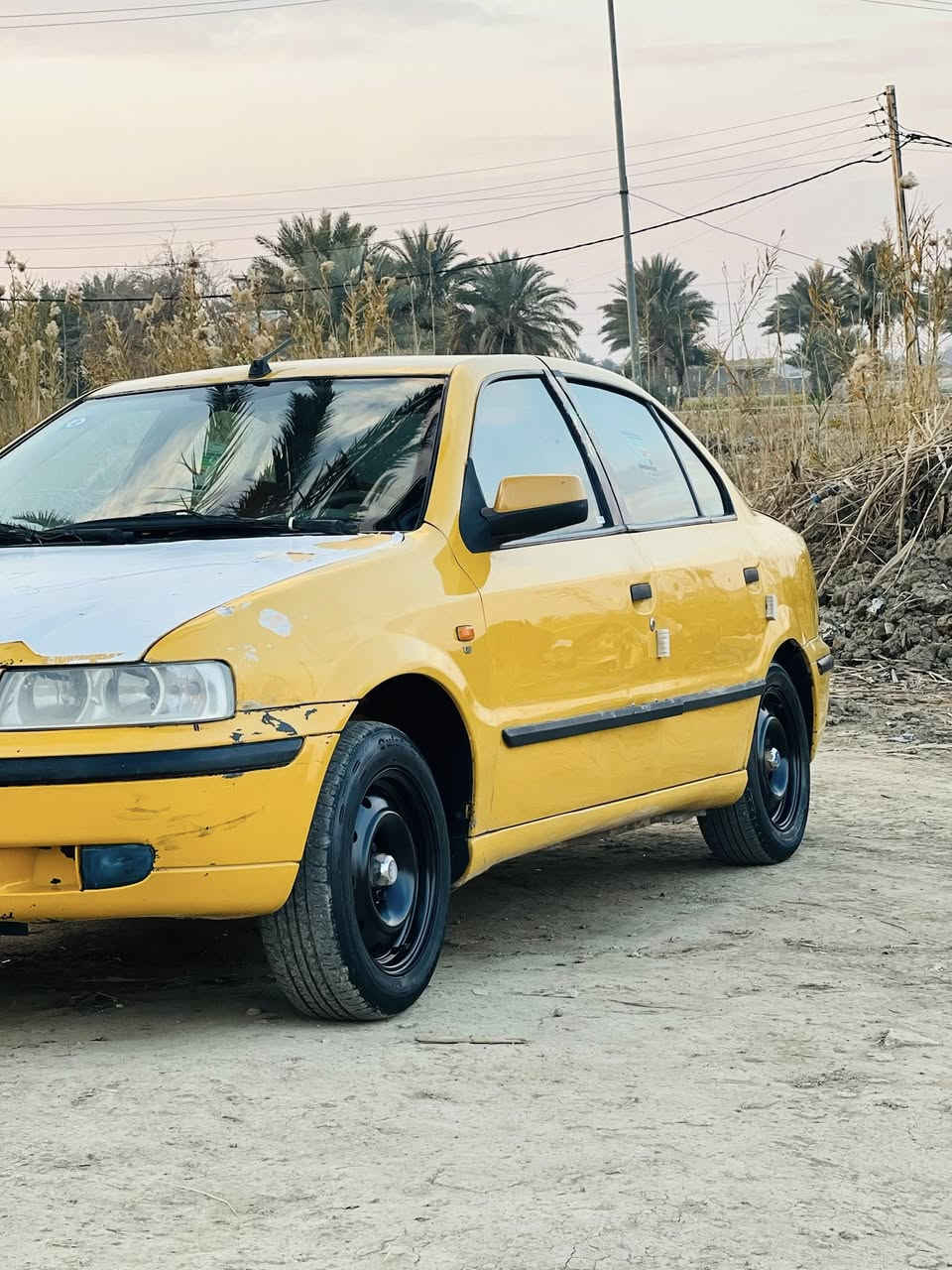 سلام عليكم سمند للبيع موديل 11/ ناطق السيارة جاهزه مال جناي كير و محرك فرنسي مكان السيارة حله 
سعره/36 وبيه مجال الاستفسار/***********
