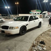 للبيع فورد فكتوريا ٢٠٠٧ متعوب عليهه مال مزاد كامله من كلشي مكان بغداد ...